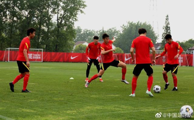开云首页体验-国足备战训练进入“快车道” 李铁已心中有谱