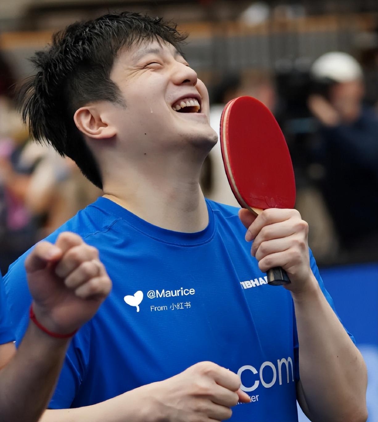 开云首页APP-发自内心大笑！樊振东在德甲打球身心愉悦 与领事合影后相谈甚欢