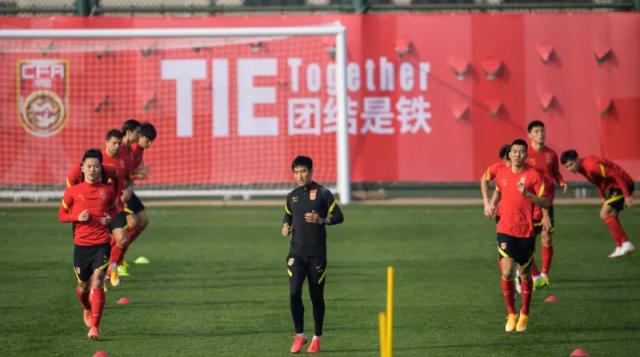 开云平台中国-【热身】艾克森2球尹鸿博张稀哲破门 国足5比1华夏